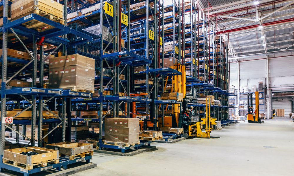 How To Plan an Efficient Warehouse Shelving Layout