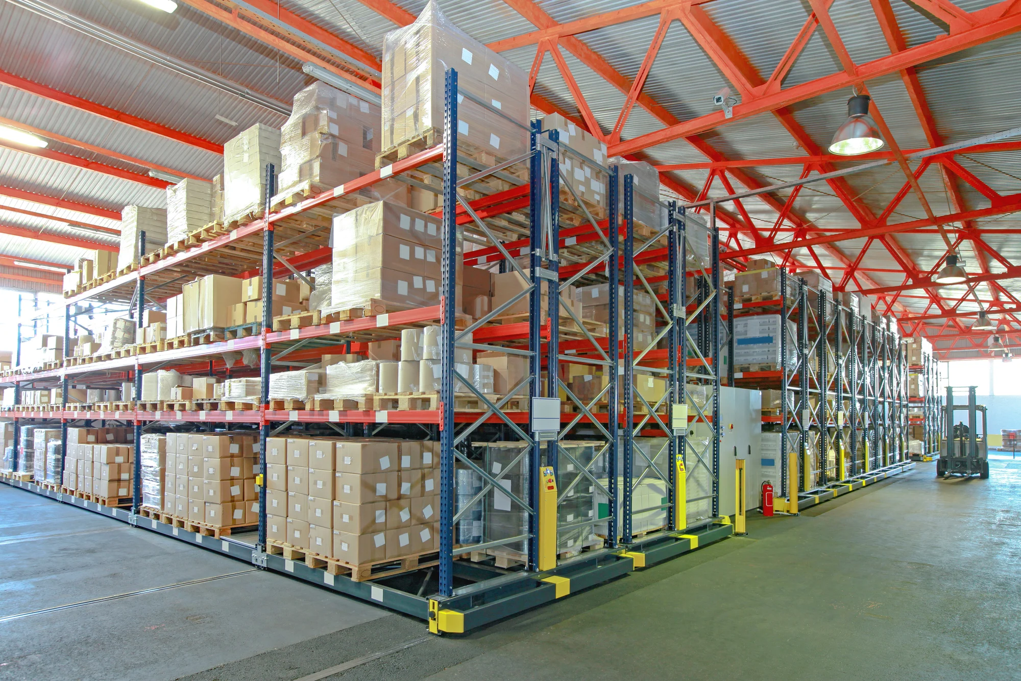 Warehouse Best Practices for Warehouse Racking Installation leading to redefined efficiency in a well-stocked warehouse.