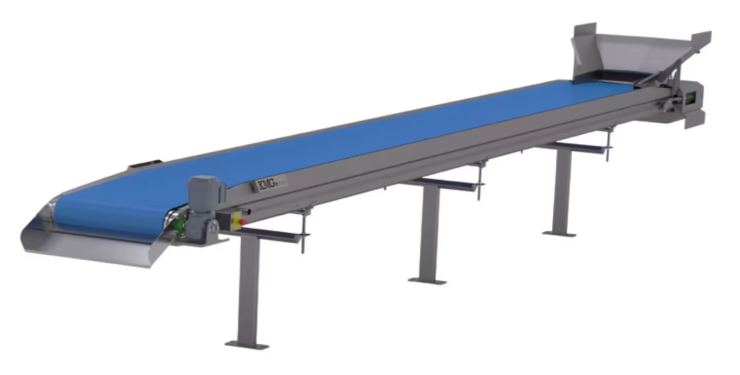 Belt conveyor system transporting packages along inclined path in warehouse
